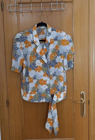 Conjunto falda y blusa retro