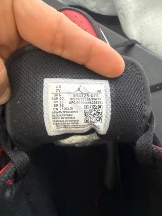 Zapatillas Air Jordan 1 Mid Rojo y Negro