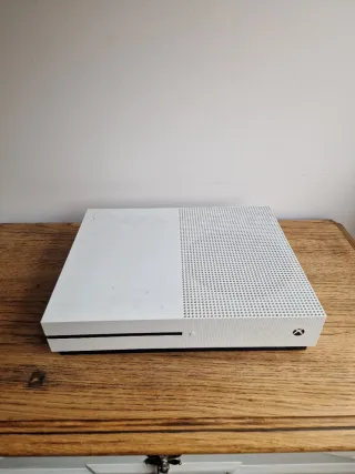 Xbox One S Blanca - No enciende