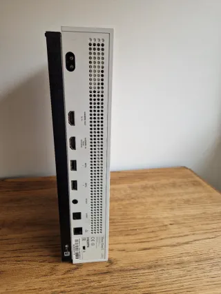 Xbox One S Blanca - No enciende