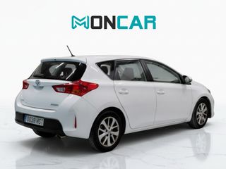 Toyota Auris 2013