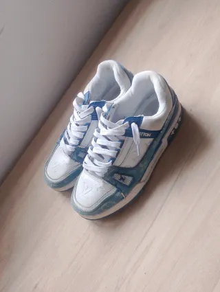 Zapatillas Louis Vuitton Azules Usadas