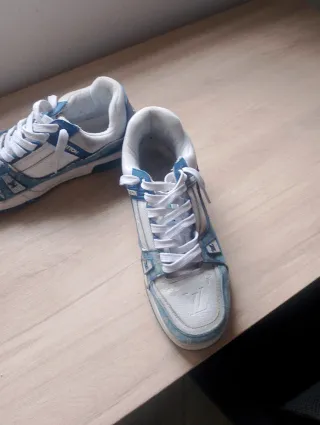 Zapatillas Louis Vuitton Azules Usadas