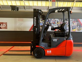 CARRETILLA ELEVADORA OCASION 1500 KG BATERÍA NUEVA