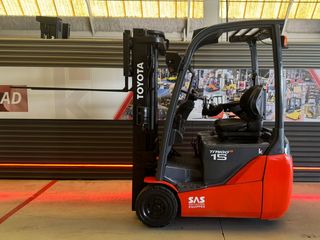 CARRETILLA ELEVADORA OCASION 1500 KG BATERÍA NUEVA