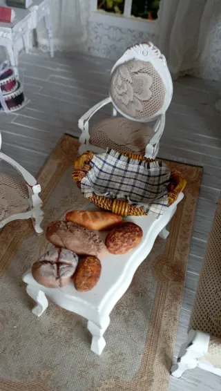 Cesto e pane miniatura 1:12