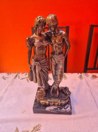 Figura de pareja Enamorados