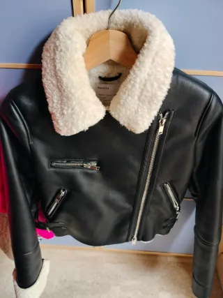 Chaqueta Bershka cuero chica borrego