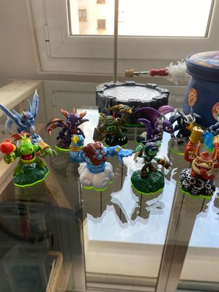 Skylanders Wii Base y Figuras