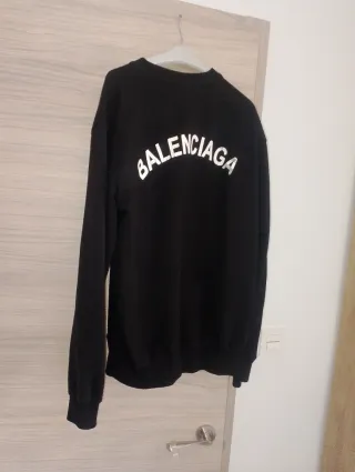 Sudadera Balenciaga Negra Logo Desgastado