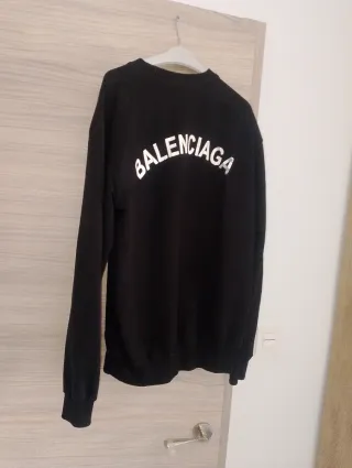 Sudadera Balenciaga Negra Logo Desgastado