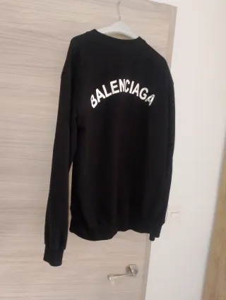Sudadera Balenciaga Negra Logo Desgastado