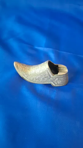 Cinzeiro Vintage em Forma de Sapato