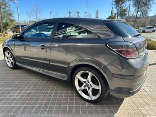 Opel Astra Gtc
