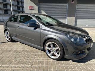 Opel Astra Gtc