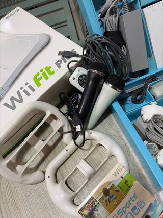 Nintendo Wii + Wii Fit + Giochi