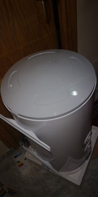 Termo Eléctrico 80L