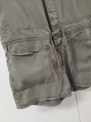 Mono corto H&M verde militar Talla S