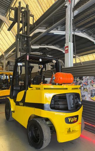 CARRETILLA ELEVADORA GAS AÑO 2020 4500 KG