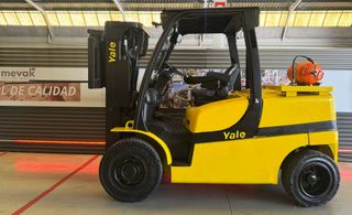 CARRETILLA ELEVADORA GAS AÑO 2020 4500 KG