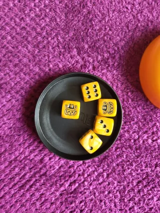 Fluff (Juego de dados)