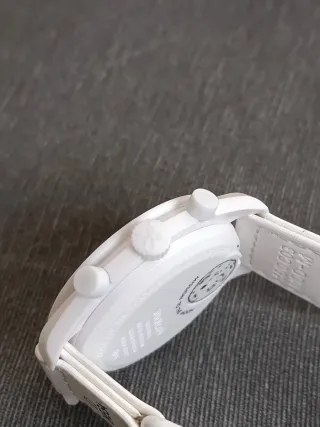 RELOJ MISSION TO MOON SNOOPY BLANCO NUEVO A 27 EUR