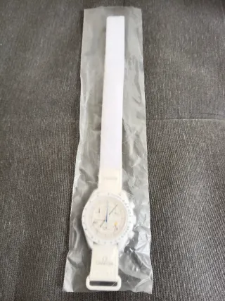 RELOJ MISSION TO MOON SNOOPY BLANCO NUEVO A 27 EUR