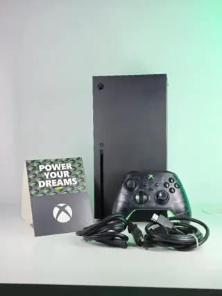 Xbox Series X 1TB Mando Edición Especial 20 Años