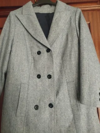 Casaco de costureira cinza, branco e preto