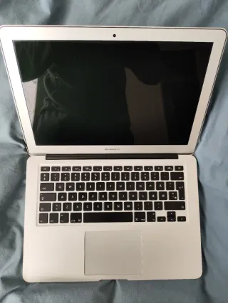 Apple MacBook Air 2017 8GB/128GB A1466 - PARTI
