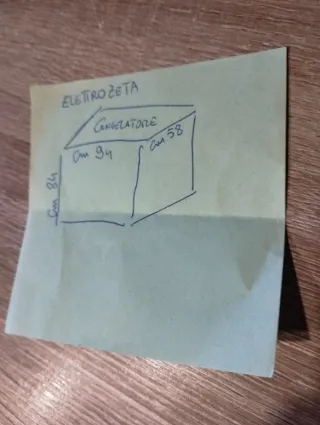 Congelatore a pozzetto bianco