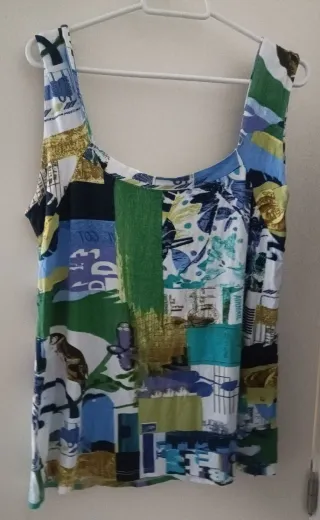 Confezione regalo occhiali da sole e 2 magliette senza maniche da donna