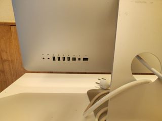 Apple iMac i5 500GB HDD, 4GB RAM Ampliable