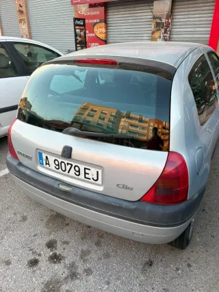 Renault Clio 2000