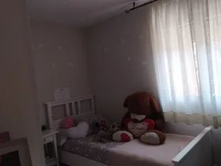 Cama 90x2l Hemnes Ikea con colchón y nórdico