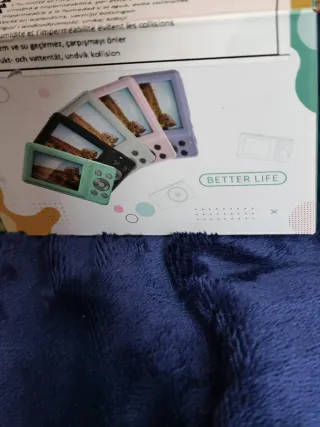 Due fotocamere digitali rosa in vendita