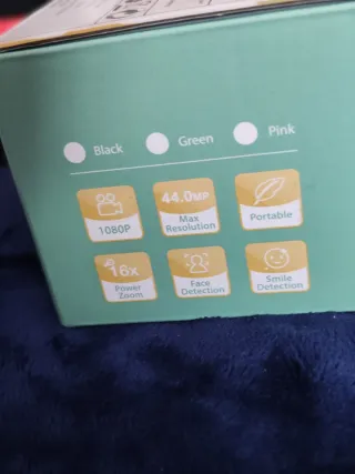 Due fotocamere digitali rosa in vendita