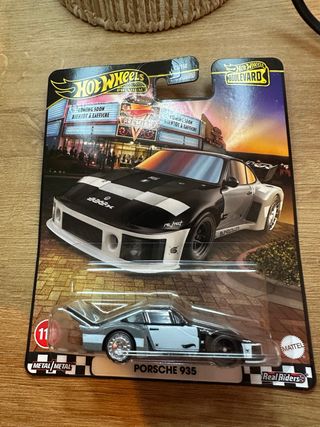 Hotwheels Porsche 935 Premium Boulevard