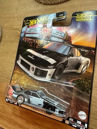 Hotwheels Porsche 935 Premium Boulevard