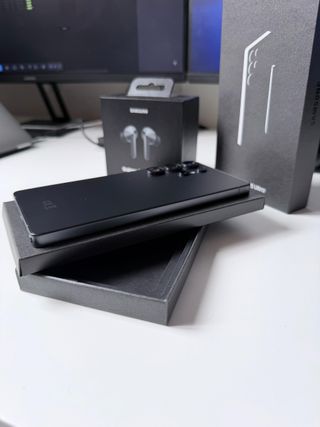 Samsung S25 Ultra 512GB + Buds3 Pro + Funda