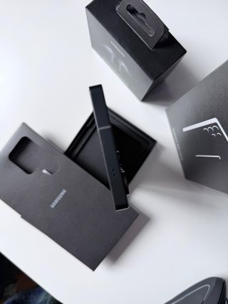 Samsung S25 Ultra 512GB + Buds3 Pro + Funda