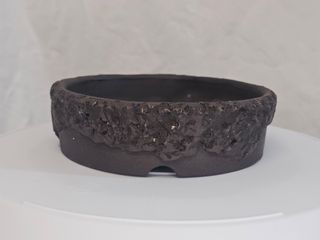 Maceta bonsai textura volcánica negra