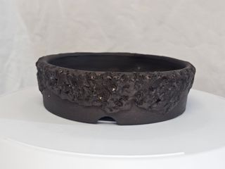Maceta bonsai textura volcánica negra