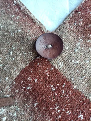 Borsetta a spalla in lana fatta a mano