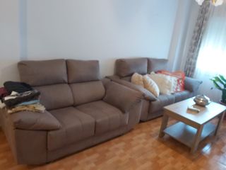 2 Sofás de tela (3 y 2 plazas)