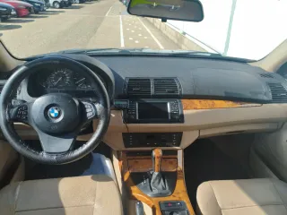BMW X5 E53