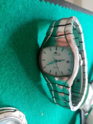 Reloj Lotus Festina Plata y Blanco