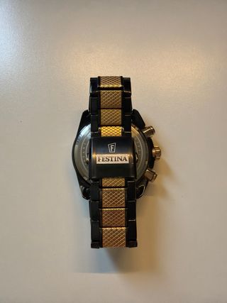 Reloj Festina Cronógrafo Dorado y Negro