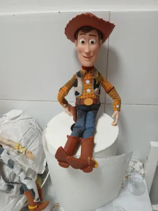 Muñeco Woody Toy Story importante no hago envios n
