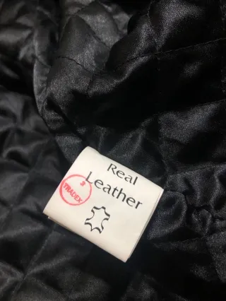 CHAQUETA DE PIEL NUEVA